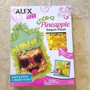 Knot a pineapple sequin plush practice sewing